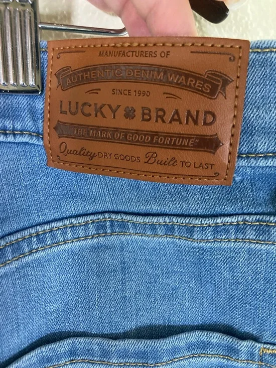 Lucky Brand 410 Athletic Straight Jeans 36x34 Light Wash Stretch Denim Men’s - Picture 9 of 11